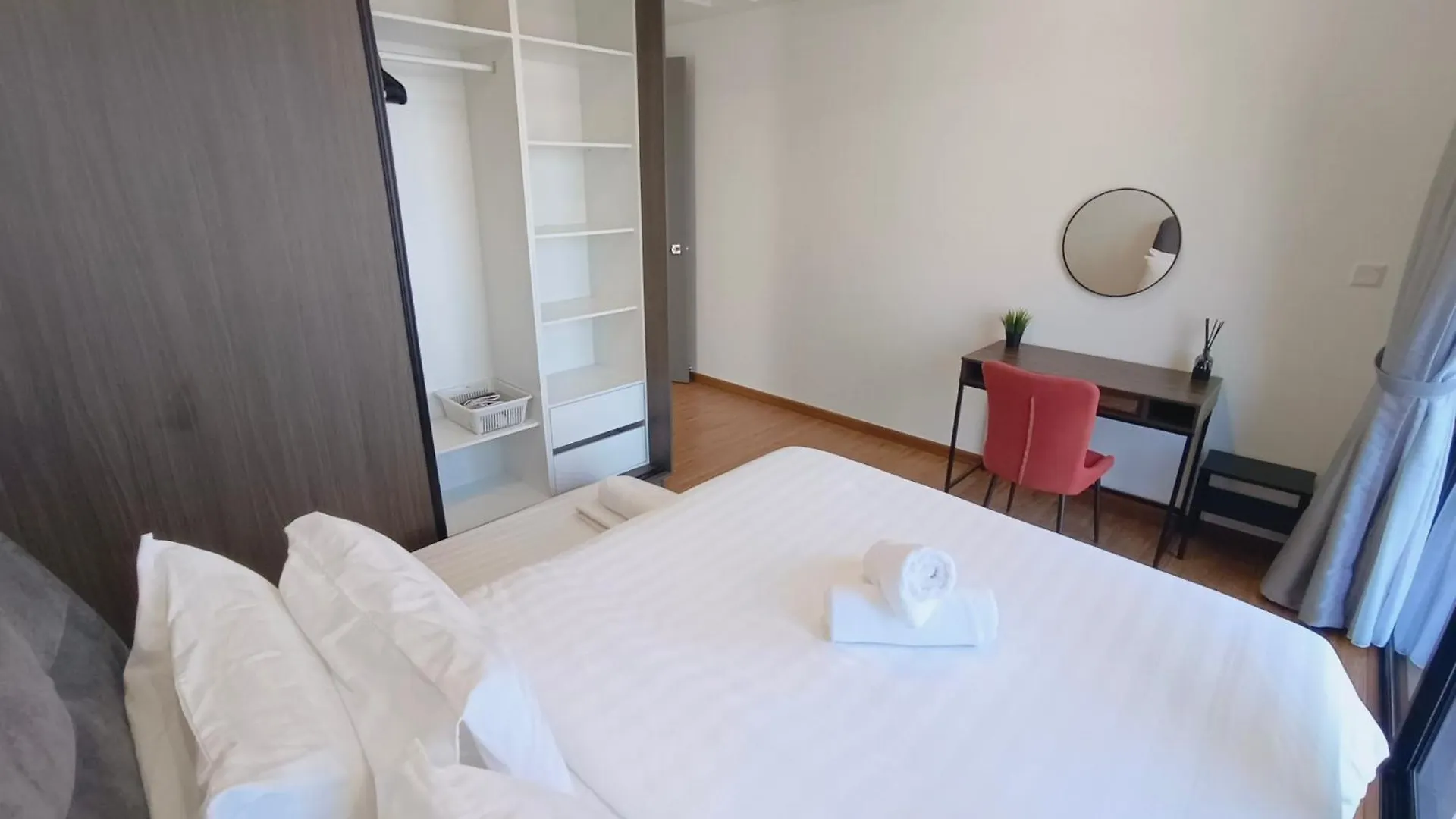 Lejlighed Rooftop Pool, Up To 6 Pax, 2 Bedrooms, 2 Bathrooms, 2 Car Parks By Star Home George Town Malaysia