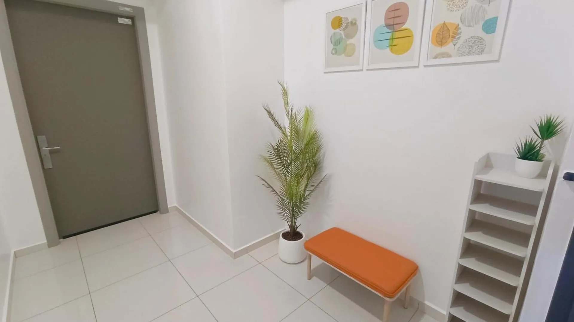 Rooftop Pool, Up To 6 Pax, 2 Bedrooms, 2 Bathrooms, 2 Car Parks By Star Home George Town